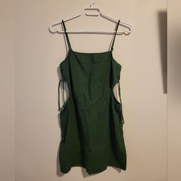 Dress - Picture 1 of 2